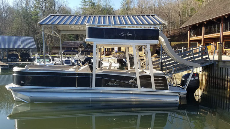 LaPardes Funship for rent on lake burton